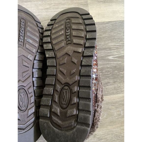 Bob’s from Skechers Gold sequin sparkle Faux Fur Trim slippers size 5 - Picture 7 of 11